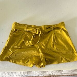 Loft shorts size XL.